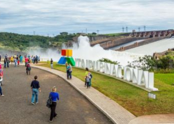 Visitantes na Itaipu. Foto: IB/Divulgação