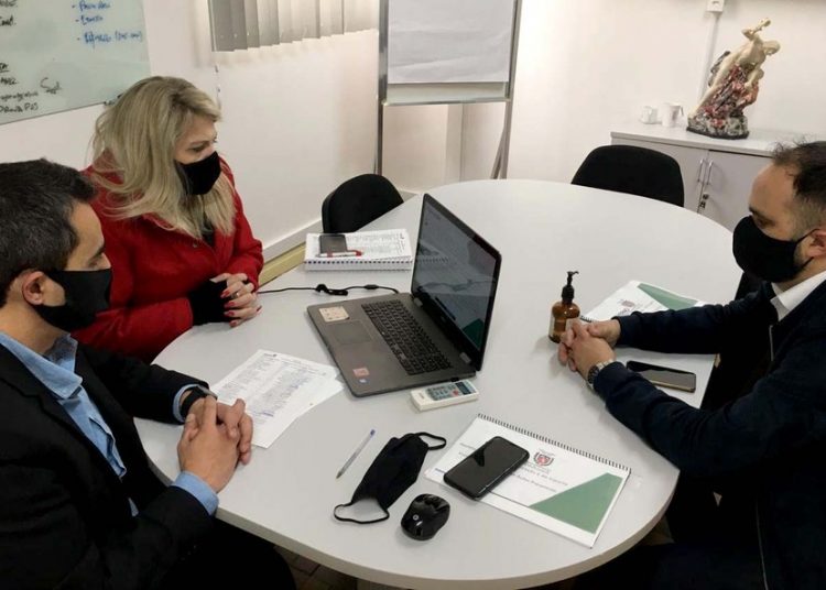 Comitê apresenta o plano de retomada das aulas presenciais: pais serão consultados sobre o retorno das aulas presenciais. Foto:SEED