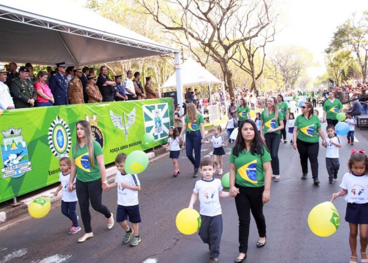 Desfile de 7 de Setembro em Foz. Foto: PMFI/arquivo