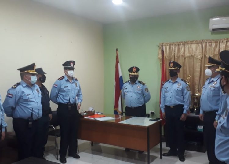 Posse do Inspetor-Comissário Carlos Ismael Cáceres Ramírez, novo diretor de Polícia de Alto Paraná. Foto: La Clave