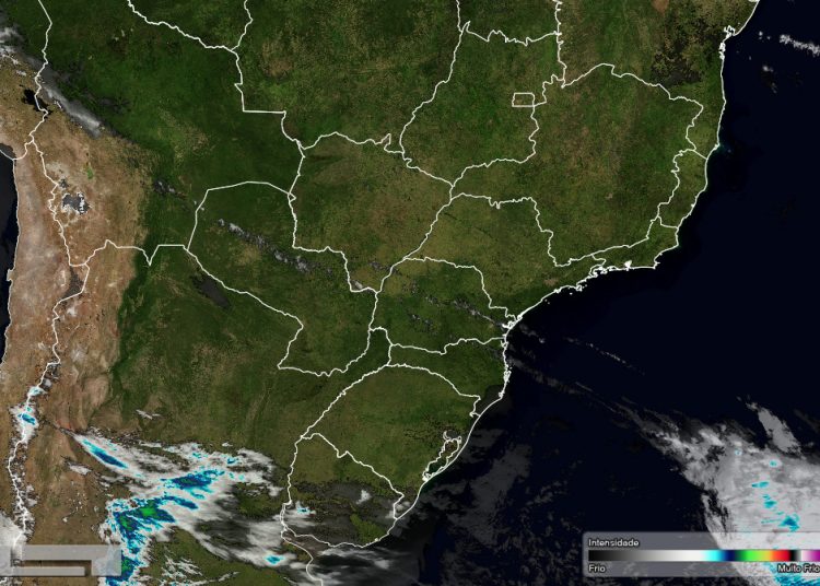 Foto de satélite divulgada hoje (04) pelo Simepar