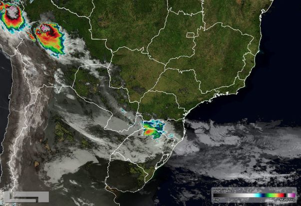 Foto de satélite divulgada pelo Simepar nesta segunda (07)