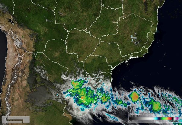 Foto de satélite divulgada pelo Simepar hoje (12)