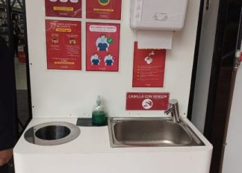 Pia instalada na porta de uma loja de Ciudad del Este. Foto: Não Viu?