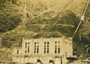 Vista externa da casa de força - acervo histórico. Foto: Divulgação Copel