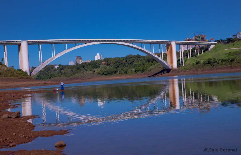Ponte da Amizade, visão do Lado Brasileiro.