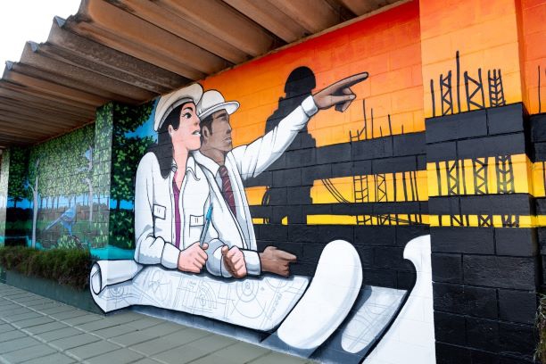 O painel de grafite “A energia das águas” tem 190 metros quadrados. Fotos: Rubens Fraulini/IB