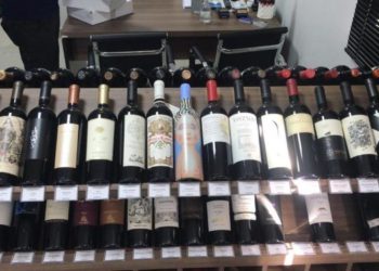 Vinhos apreendidos. Foto: PF/Divulgação