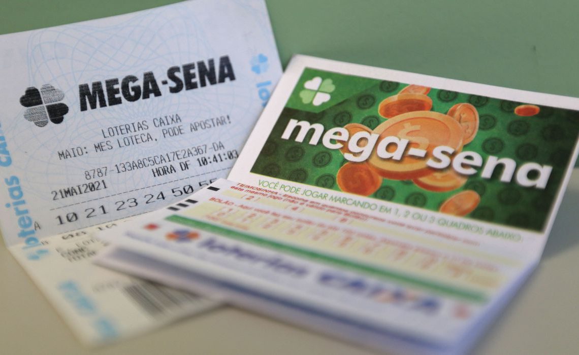 5º maior prêmio da história da Mega-sena lota casas lotéricas, em Minas