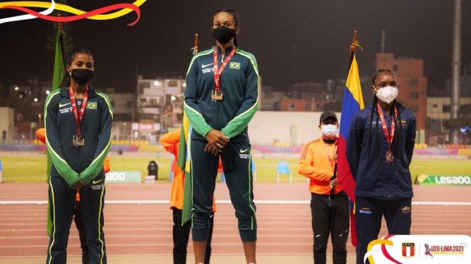 Érica Geni Barbosa conquistou três medalhas de ouro. Foto: Divulgação/PMFI