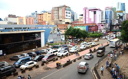 Centro comercial no centro de Ciudad del Este. Foto: Cemap/Divulgação