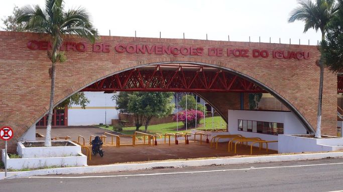 Fachada do Centro de Convenções de Foz do Iguaçu. Foto: PMFI/Divulgação
