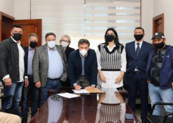 Alarde de Chico Brasileiro para divulgar a aplicação de R$ 1,6 milhões. Foto: Christian Rizzi/PMFI
