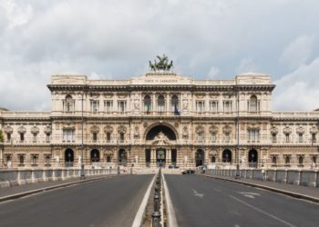 Esta entre as maiores e mais importantes universidades da Europa. Foto: Divulgação/UDC
