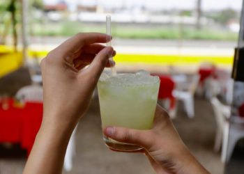 Feijoada sem caipirinha não dá, né? As fotos são uma gentileza de Kiko Sierich
