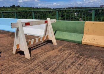 Ponte Tancredo Neves fechada. Foto: Cris Loose