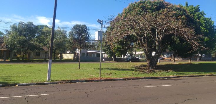 Radar começou a ser instalado na avenida. Foto: Não Viu?