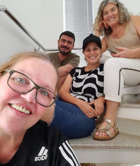 Equipe do Tá na Bula: da esquerda para a direita, Cris, Benega, Elisângela e Dina. Foto: Divulgação