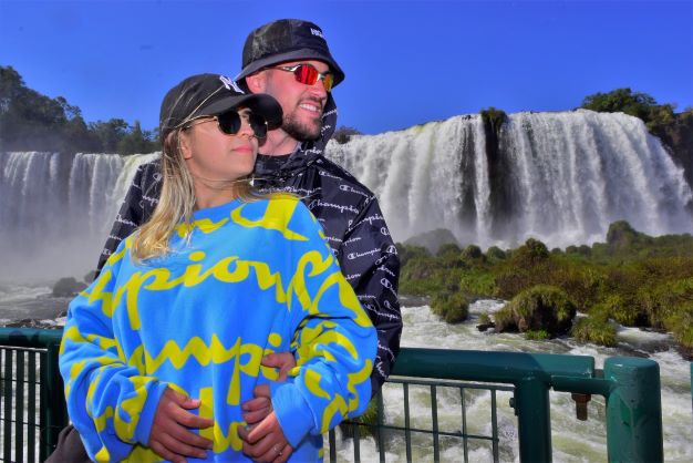 Turistas nas Cataratas do Iguaçu. Foto: Divulgação/Cataratas S/A
