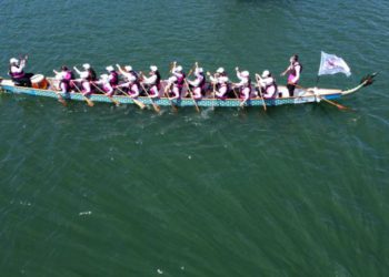Batismo da embarcação do tipo “dragon boat”, no Lago de Itaipu. Fotos:  divulgação/IB