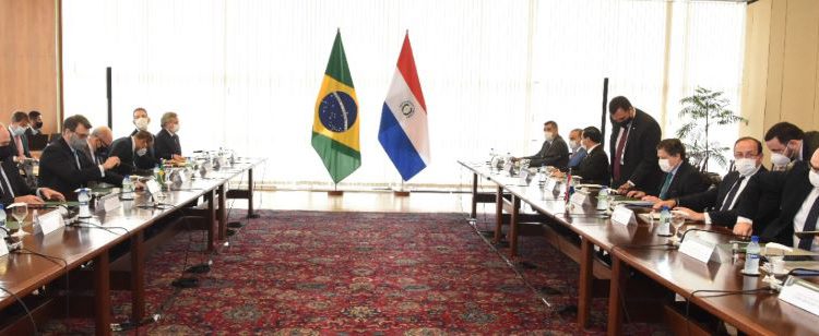 Assinatura do acordo. Foto: Gustavo Magalhães/MRE