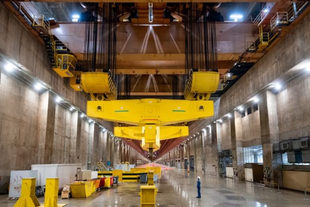 Dispositivo de 200 toneladas volta a ser utilizado, após sete anos. Fotos: Rubens Fraulini/Itaipu Binacional