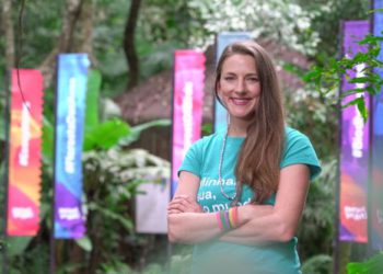 Carmel Croukamp: ajuda pra prevenir a entrada de felinos. Foto: Divulgação/Parque das Aves.