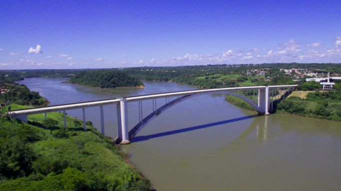 Ponte da Amizade. Foto: Christian Rizzi/PMFI