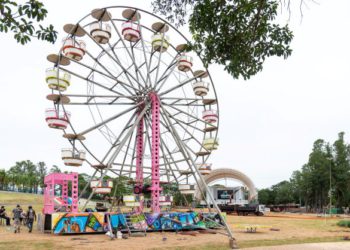 Roda gigante que faz parte da decoração de Natal. Foto: Rubens Fraulini/ IB