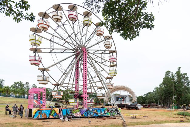Roda gigante que faz parte da decoração de Natal. Foto: Rubens Fraulini/ IB