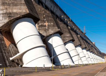 Condutos forçados por onde passa a água que faz girar as turbinas da Itaipu. Foto: Rubens Fraulini/ Itaipu Binacional