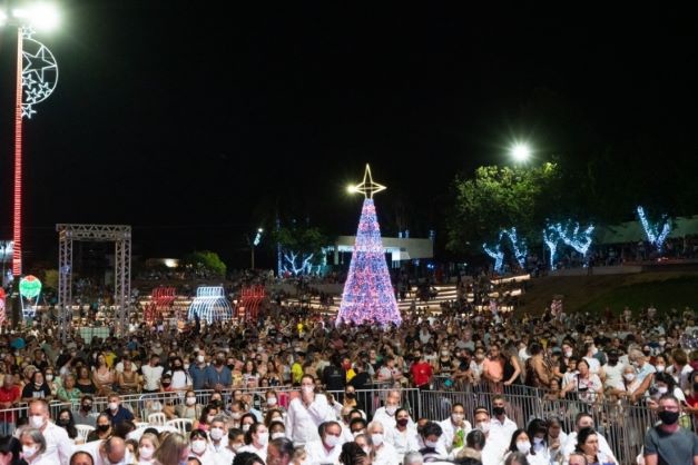 Eventos do Natal reuniram multidões. Foto: Marcos Labanca/PMFI.