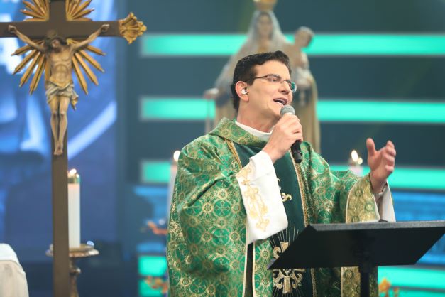 Padre Reginaldo Manzotti. Foto: Divulgação do evento.
