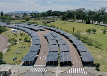 Painéis de energia solar. Foto: Alessandro Vieira/SEDEST