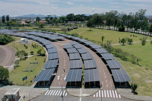 Painéis de energia solar. Foto: Alessandro Vieira/SEDEST