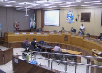 Sessão Plenária da Câmara de Foz. Foto: PMFI