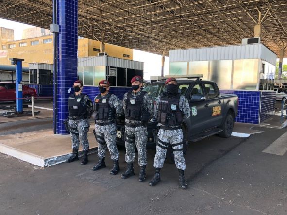 Soldados da Força Nacional na aduana brasileira da Ponte da Amizade. Foto: divulgação /PCPR