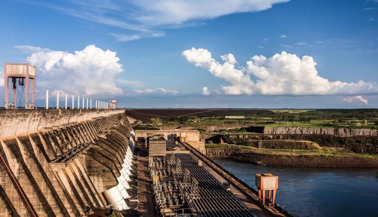 Itaipu reservatório