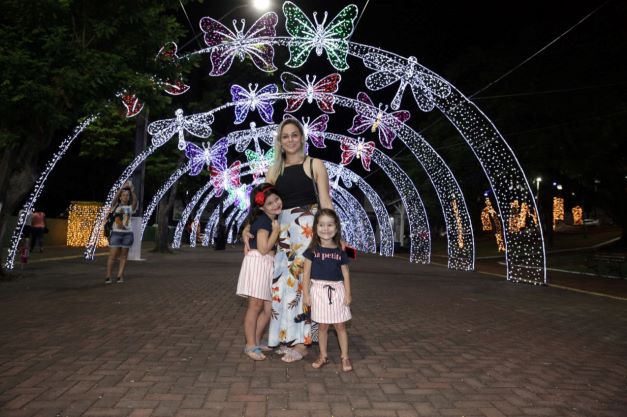 Decoração de Natal em Foz. Foto: Marcos Labanca/PMFI
