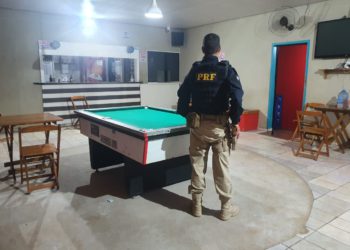 Casa noturna vistoriada pela PRF. Foto: divulgação
