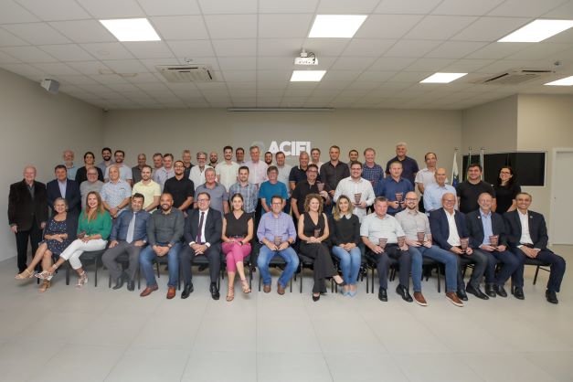 Solenidade de posse do novo presidente da ACIFI. Foto Kiko Seirich/Divulgação