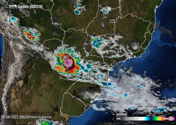 Imagem feita por satélite, divulgada nesta sexta-feira (08) pelo Simepar, mostra a grande instabilidade na região Oeste do Paraná.