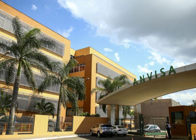 Fachada do edifício sede da Agência Nacional de Vigilância Sanitária (Anvisa). Foto: Marcelo Camargo/Agência Brasil