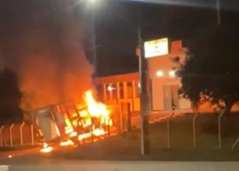 Ataque de bandidos a Guarapuava ocorrido em abril. Foto: reprodução de vídeos postados nas redes sociais