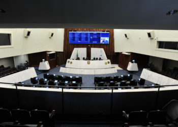 Assembleia Legislativa decide pelo não recebimento de resíduos sólidos urbanos e industriais de outros estados. Foto: Sandro Nascimento/Alep