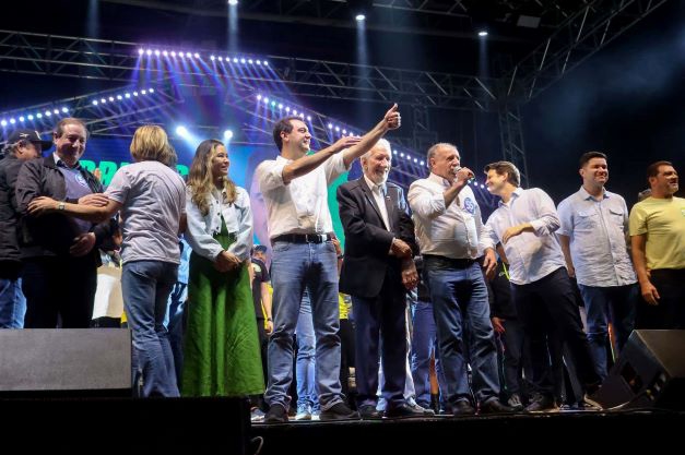 Ratinho e Piana no dia da vitória. Foto: Gilson Abreu /AEN