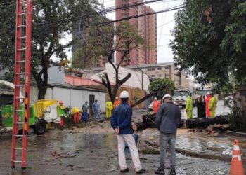 Estragos causados pela chuva em Foz. Foto: PMFI