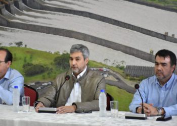 Mario Abdo Benítez durante sua visita ao Centro Binacional de Recepção de Visitantes de Itaipu. Foto: Agência IP