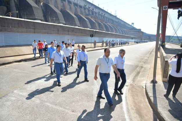 Simulação de evacuação de empregados na Itaiu. Foto: IB/Divulgação