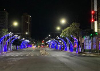 Decoração de Natal em Foz do Iguaçu. Foto: Elias Dandolini